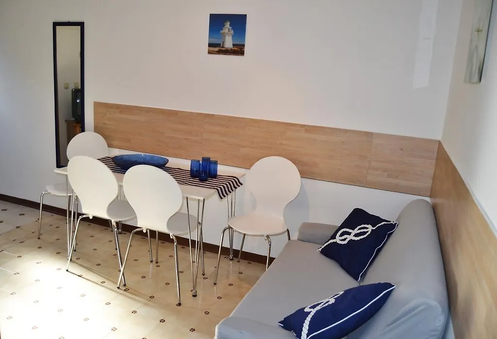 Apartments Villa Ada Vinkuran 0*,  Croatia