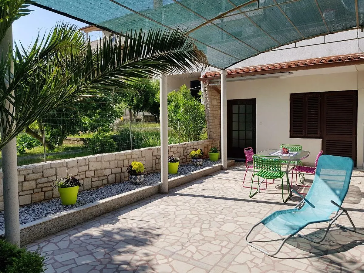 Apartments Villa Ada Vinkuran 0*,  Croatia